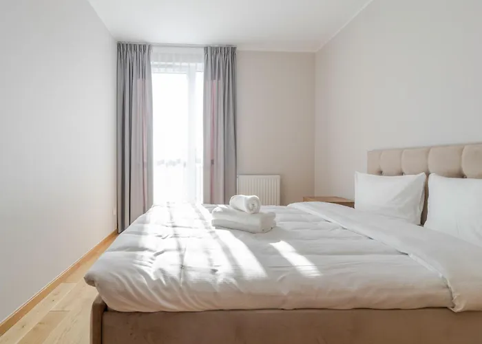 Silesia Royal By Bookinghost קטוביץ